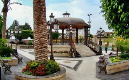 KIOSKO MOBILIARIO URBANO EN PLAYA DEL CARMEN