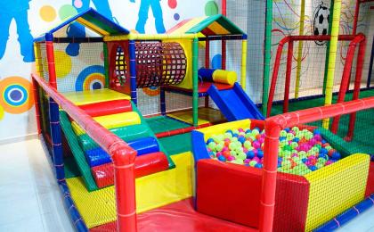 Mereke kids salón de fiestas infantiles-juegos