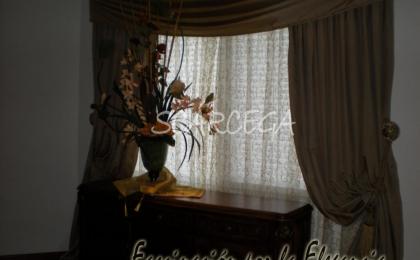 Cortinas, Lambrequines, Cojines, Caminos de Mesa, Chapetones
