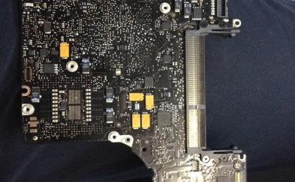 Reparación de circuitos, placa madre Macbook pro