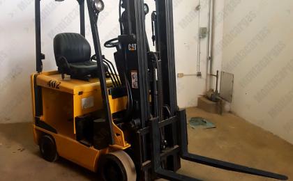 Montacargas Electrico Hombre Sentado Caterpillar 1.8 toneladas 4000 libras
