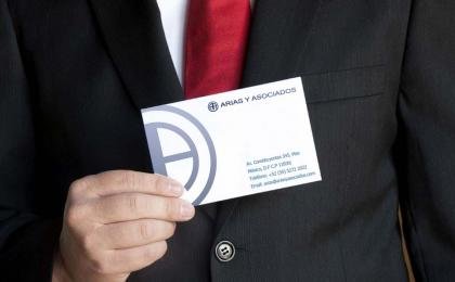 Arias y Asociados